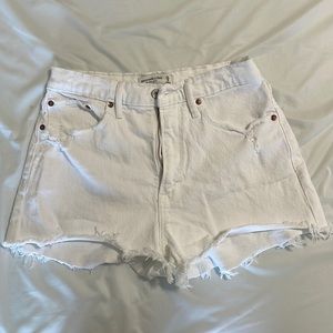 Abercrombie & Fitch Mom Short High Rise Curve Love